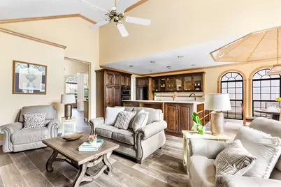 16 Kingwood Villas Court, Kingwood, TX 77339 - Photo 18