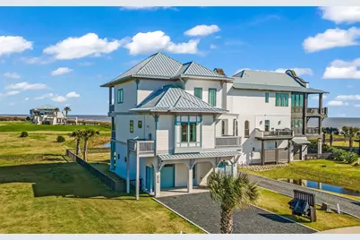 312 Seagrass, Gilchrist, TX 77617 - Photo 6