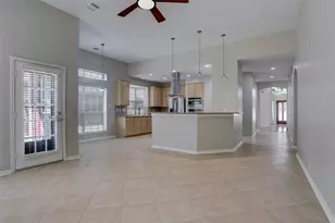 14019 Lake Trail Dr, Sugar Land, TX 77498 - Photo 6