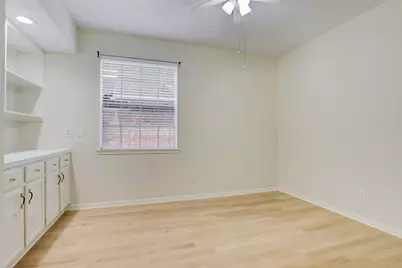 14019 Lake Trail Drive, Sugar Land, TX 77498 - Photo 8