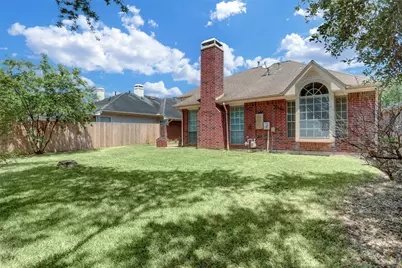 14019 Lake Trail Drive, Sugar Land, TX 77498 - Photo 16