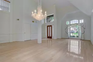 14019 Lake Trail Dr, Sugar Land, TX 77498 - Photo 4