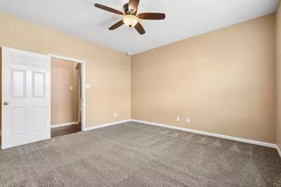 128 Robertson Lane, Jarrell, TX 76537 - Photo 32