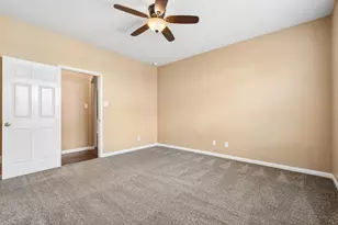 128 Robertson Ln, Jarrell, TX 76537 - Photo 32