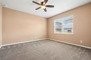 128 Robertson Ln, Jarrell, TX 76537 - Photo 44