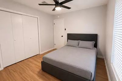 13638 Greenridge Drive, Sugar Land, TX 77498 - Photo 12