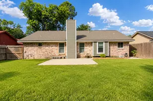 13638 Greenridge Dr, Sugar Land, TX 77498 - Photo 20