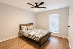 13638 Greenridge Dr, Sugar Land, TX 77498 - Photo 14