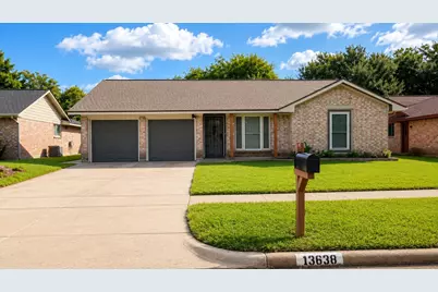 13638 Greenridge Drive, Sugar Land, TX 77498 - Photo 2