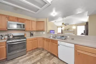 1306 Caraquet Dr, Spring, TX 77386 - Photo 18