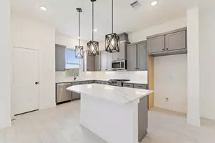 10130 Palm Spgs Pl, Iowa Colony, TX 77583 - Photo 12