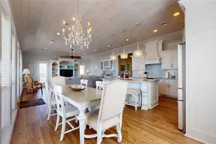 2809 Tradewind Ln, Crystal Beach, TX 77650 - Photo 34