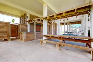 2809 Tradewind Ln, Crystal Beach, TX 77650 - Photo 10