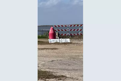 1067 Sea Gull St, Gilchrist, TX 77617 - Photo 32