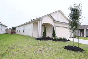 24010 Farmstead Dr, Hockley, TX 77447 - Photo 2