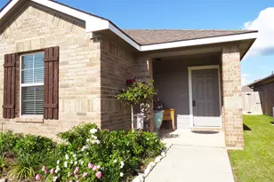 2419 Divot Ln, Navasota, TX 77868 - Photo 2