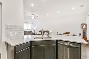 260 Shoreview Dr, Conroe, TX 77303 - Photo 10