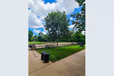 1010 Rosine St Street #49, Houston, TX 77019 - Photo 24