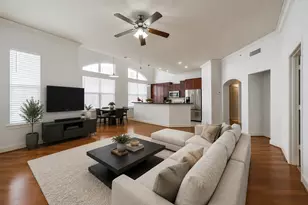 1010 Rosine St St, Houston, TX 77019 - Photo 6