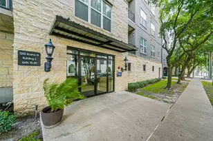 1010 Rosine St St, Houston, TX 77019 - Photo 24