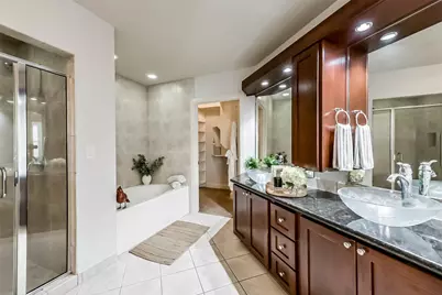 1010 Rosine St Street #49, Houston, TX 77019 - Photo 16