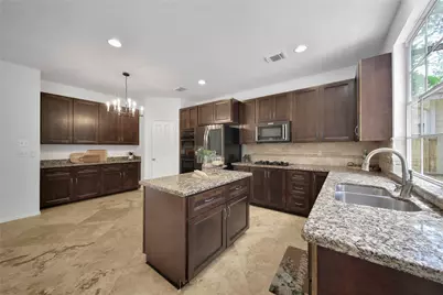 7 Churchdale Place, The Woodlands, TX 77382 - Photo 16