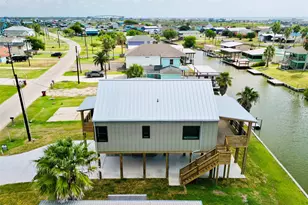 1535 County Rd 201, Sargent, TX 77414 - Photo 6
