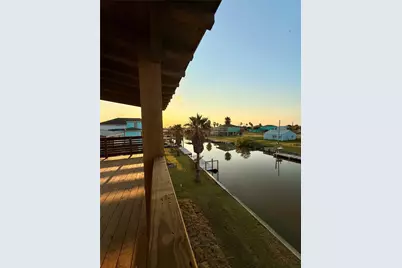 1535 County Road 201, Sargent, TX 77414 - Photo 8