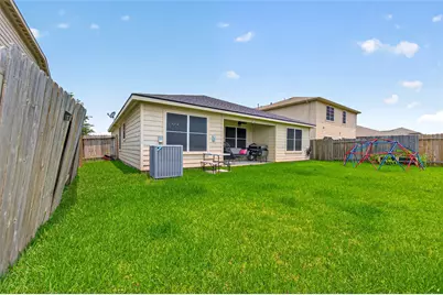 902 Marigold Road, Baytown, TX 77521 - Photo 42