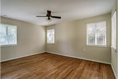 2102 Sheridan Street, Houston, TX 77030 - Photo 8