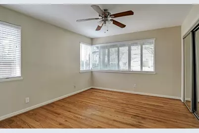 2102 Sheridan Street, Houston, TX 77030 - Photo 12