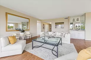 49 Briar Hollow Ln, Houston, TX 77027 - Photo 10