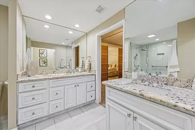 49 Briar Hollow Lane #505, Houston, TX 77027 - Photo 26