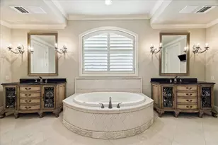 2242 Pelham Dr, Houston, TX 77019 - Photo 22