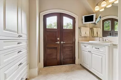 2242 Pelham Drive, Houston, TX 77019 - Photo 26