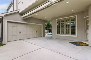 2242 Pelham Dr, Houston, TX 77019 - Photo 34