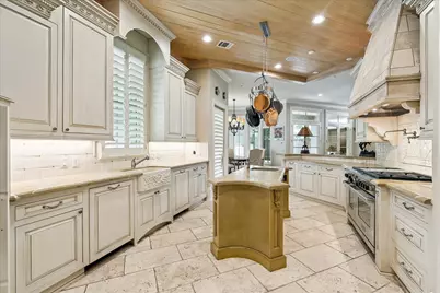 2242 Pelham Drive, Houston, TX 77019 - Photo 10