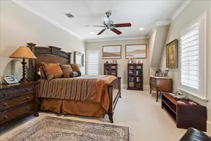2242 Pelham Dr, Houston, TX 77019 - Photo 24