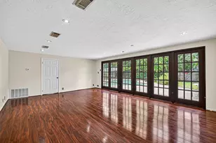 9650 Meadowcroft Dr, Houston, TX 77063 - Photo 20