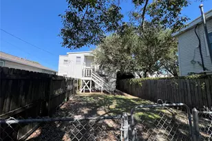 1807 Ursuline St, Galveston, TX 77550 - Photo 8