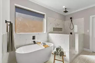 245 W Caldwood Dr, Beaumont, TX 77707 - Photo 28