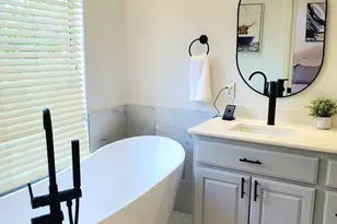 5250 Washington Ave, Houston, TX 77007 - Photo 14