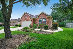 1308 Modena Dr, Pearland, TX 77581 - Photo 2