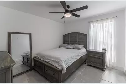 8715 Wildforest Drive, Houston, TX 77088 - Photo 8
