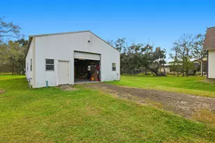 20407 Deer Run Rd, Damon, TX 77430 - Photo 24