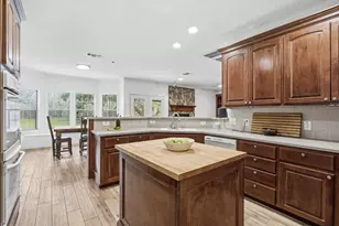 20407 Deer Run Rd, Damon, TX 77430 - Photo 10