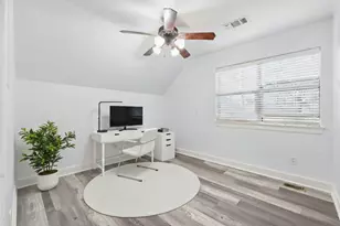 20407 Deer Run Rd, Damon, TX 77430 - Photo 22