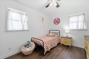 711 S 6th St, Nederland, TX 77627 - Photo 14