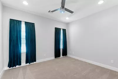 8320 Vista Bella Lane, Houston, TX 77055 - Photo 18