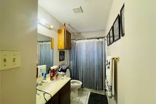 219 Hartford Dr, Conroe, TX 77303 - Photo 6